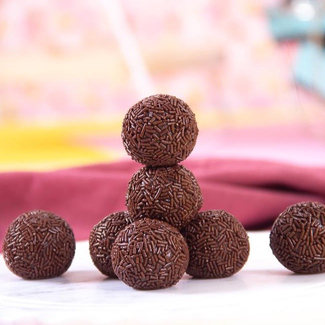 Classic Brazilian Brigadeiro – Rich Milk Chocolate, Hand-Rolled