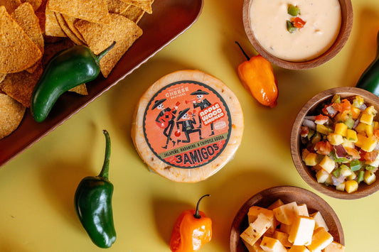 Smoked 3 Amigos Spicy Gouda - Jalapeño, Habanero & Chipotle Cold-Smoked Cheese